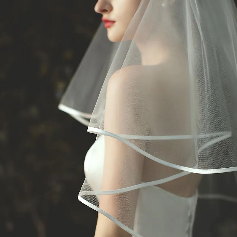 Elegant Elbow Bridal Veil 2-Layer Thickened Mesh Ribbon Edge Headdress with Comb for Wedding 2023