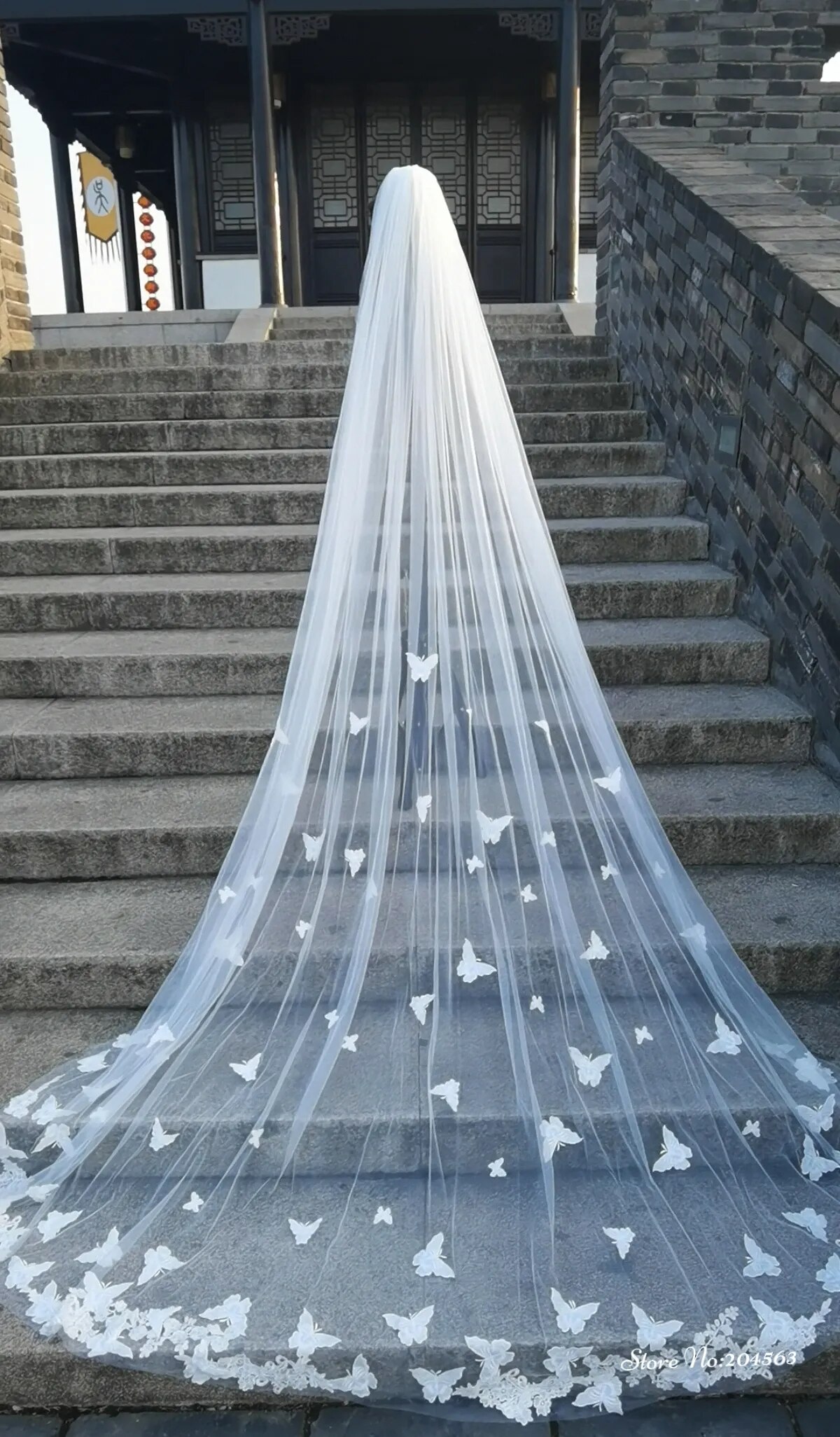 One Layer 3D Butterflies Wedding Veil Lace Veil Cathedral Bridal Veil With Steel Comb Wedding Accessories