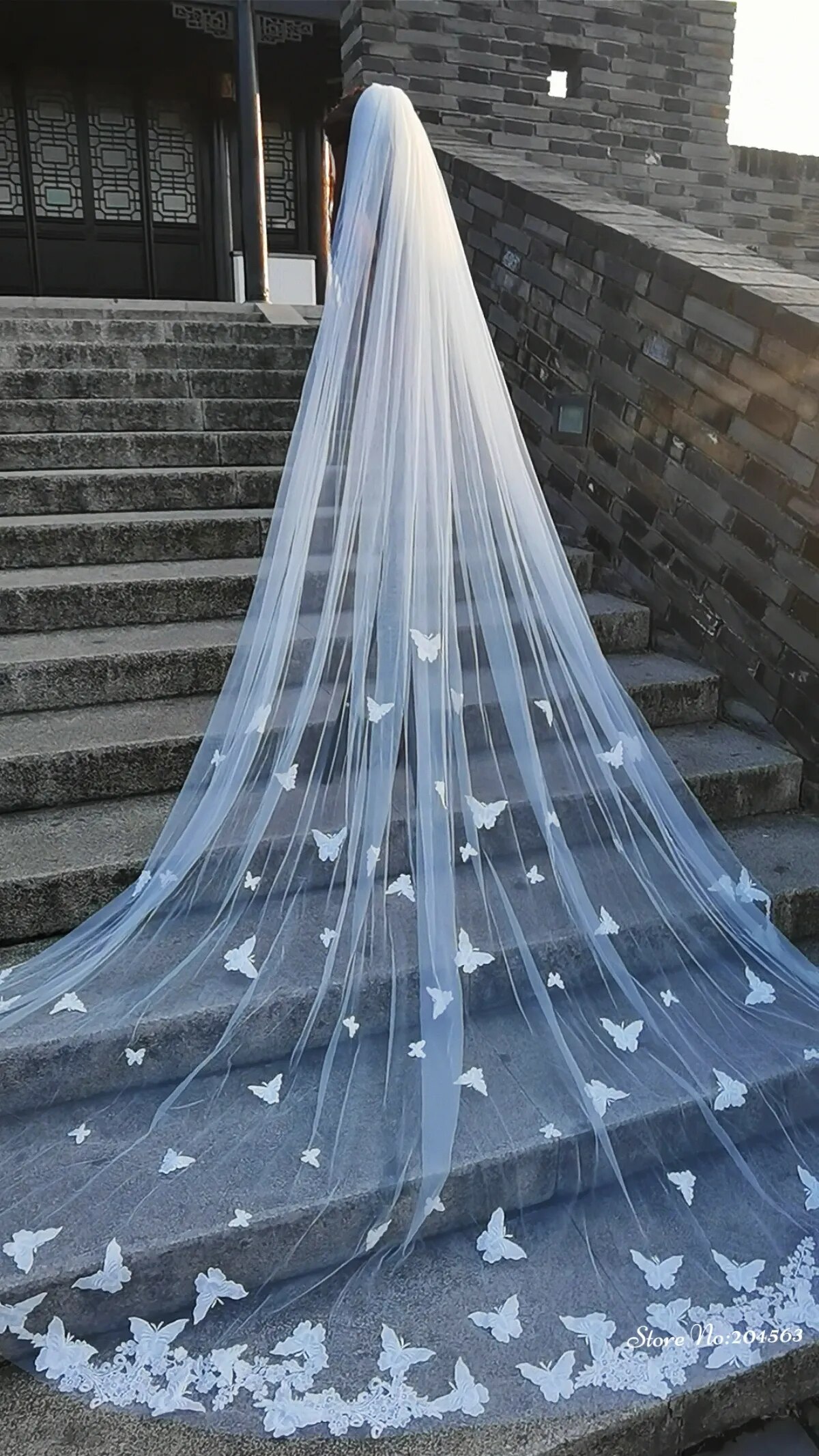 One Layer 3D Butterflies Wedding Veil Lace Veil Cathedral Bridal Veil With Steel Comb Wedding Accessories