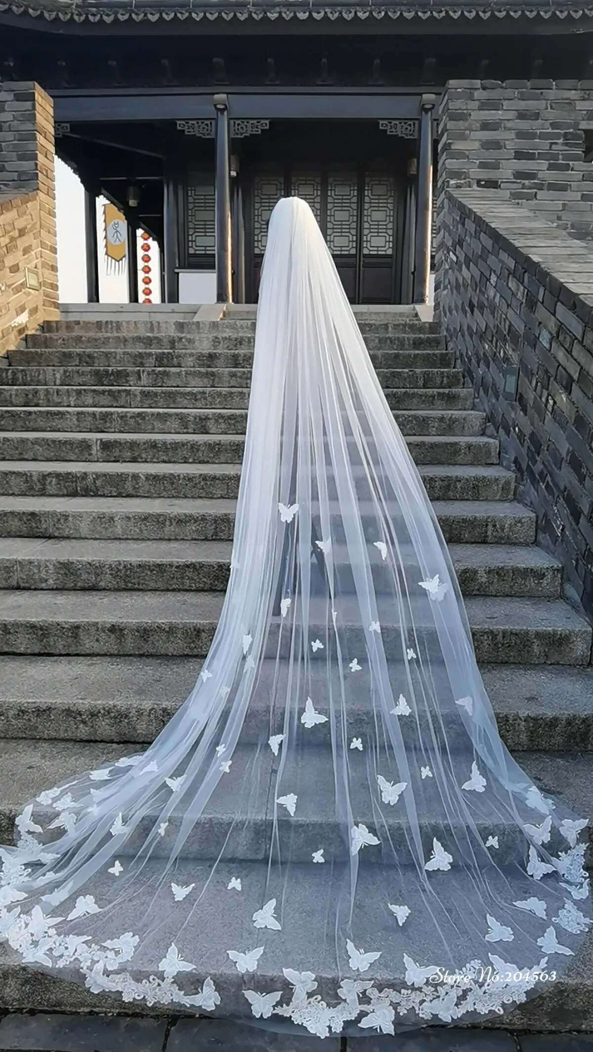 One Layer 3D Butterflies Wedding Veil Lace Veil Cathedral Bridal Veil With Steel Comb Wedding Accessories