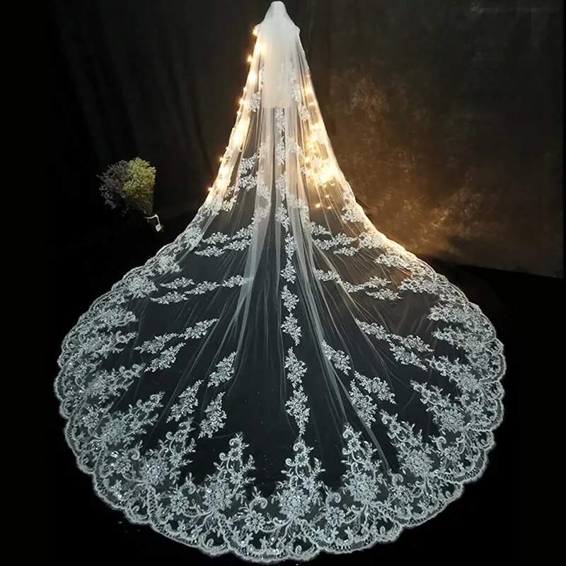 5m 4m 3m Long Wedding Bridal Veils Lace Appiques Edge 1 T Tulle Cathedral Veil with Comb Ivory Luxury Velo de Novia Voile mariee 5m 4m 3m Long Wedding Bridal Veils Lace Appiques Edge 1 T Tulle Cathedral Veil with Comb Ivory Luxury Velo de Novia Voile mariee
