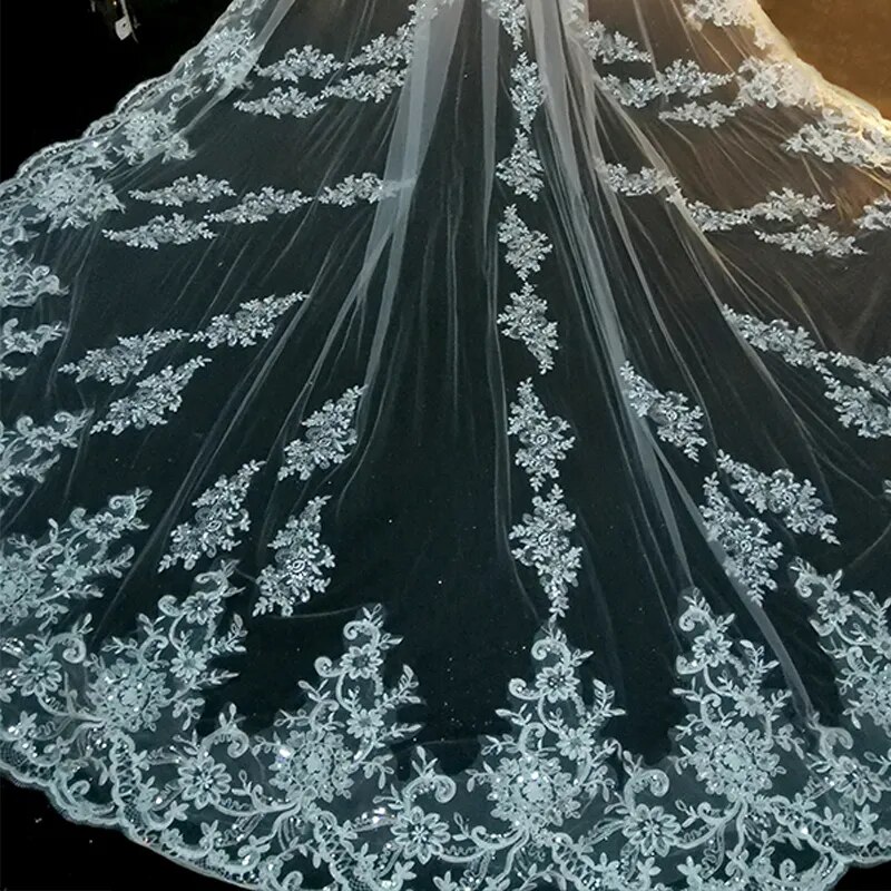 5m 4m 3m Long Wedding Bridal Veils Lace Appiques Edge 1 T Tulle Cathedral Veil with Comb Ivory Luxury Velo de Novia Voile mariee 5m 4m 3m Long Wedding Bridal Veils Lace Appiques Edge 1 T Tulle Cathedral Veil with Comb Ivory Luxury Velo de Novia Voile mariee