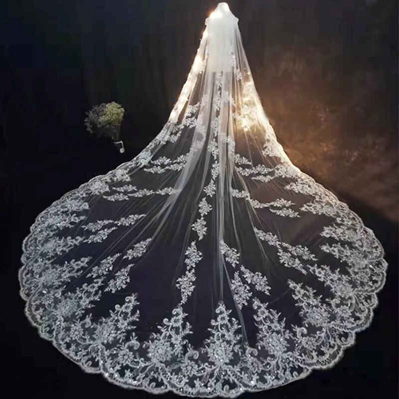 5m 4m 3m Long Wedding Bridal Veils Lace Appiques Edge 1 T Tulle Cathedral Veil with Comb Ivory Luxury Velo de Novia Voile mariee 5m 4m 3m Long Wedding Bridal Veils Lace Appiques Edge 1 T Tulle Cathedral Veil with Comb Ivory Luxury Velo de Novia Voile mariee