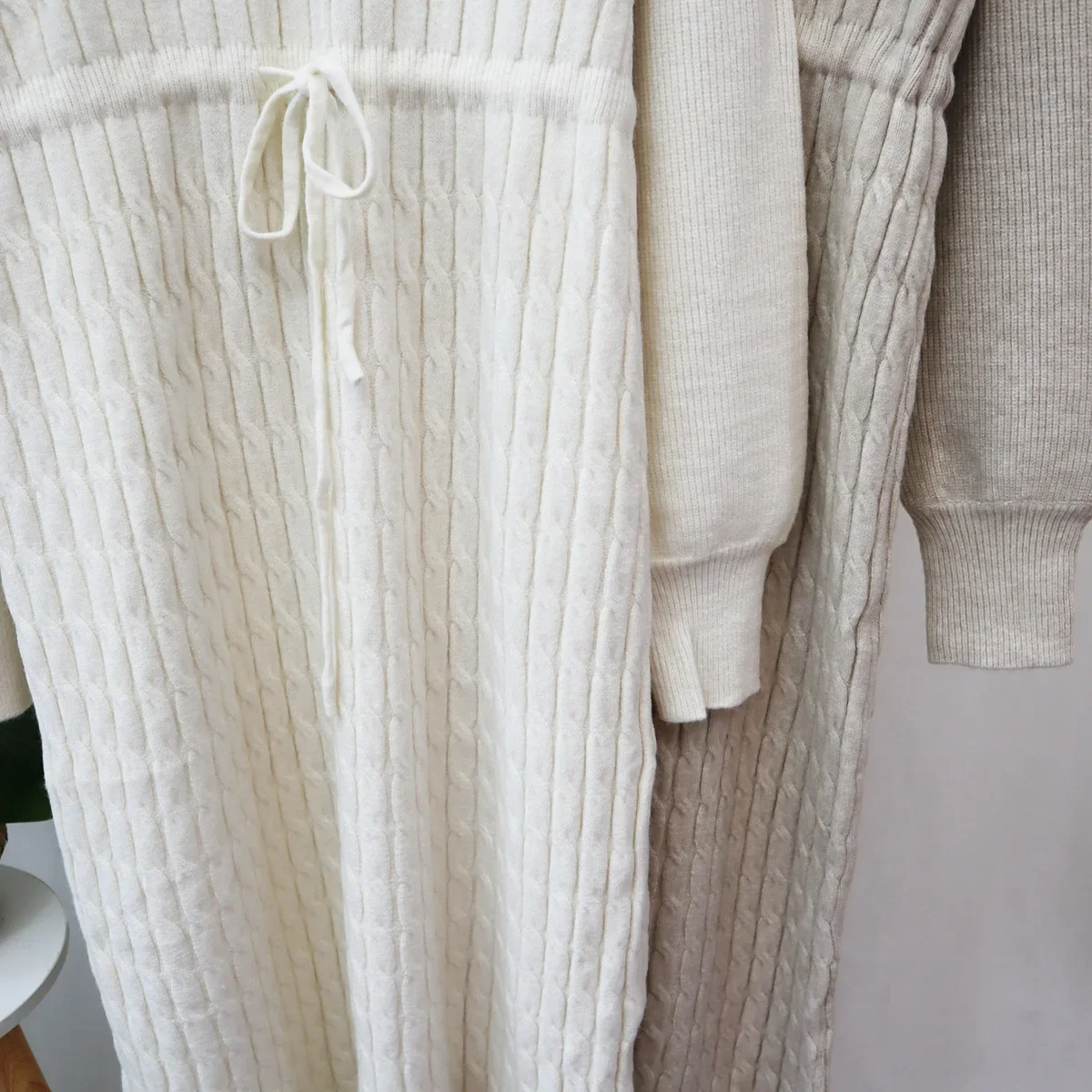 Plus Size 2023 Autumn and Winter New Style Knitted Dresses with Coats Feminine Waist Sweater Bottoming Outer Long Skirt Trend Plus Size 2023 Autumn and Winter New Style Knitted Dresses with Coats Feminine Waist Sweater Bottoming Outer Long Skirt Trend