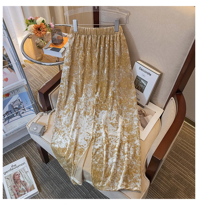 Plus Size Women's Skirts 2023 Autumn French Style Lady Retro Velvet Skirts Loose Elastic Waist Thick Female Bottom Skirt KT61