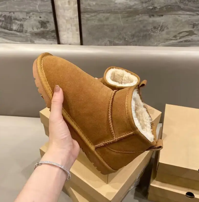 Luxury Women Tazz Mini Snow Boot Winter Casual Ankles Sheepskin Warm Designer Short Boots Fashion Flat Bottom Platform Slippers